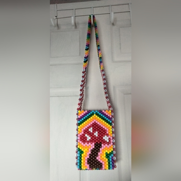 Mushroom kandi purse - Picture 1 of 2